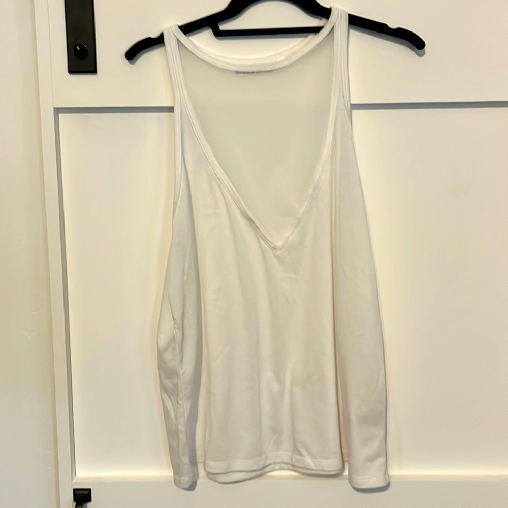 Victoria Sport White Sport Tank Size Large with Mesh V in front